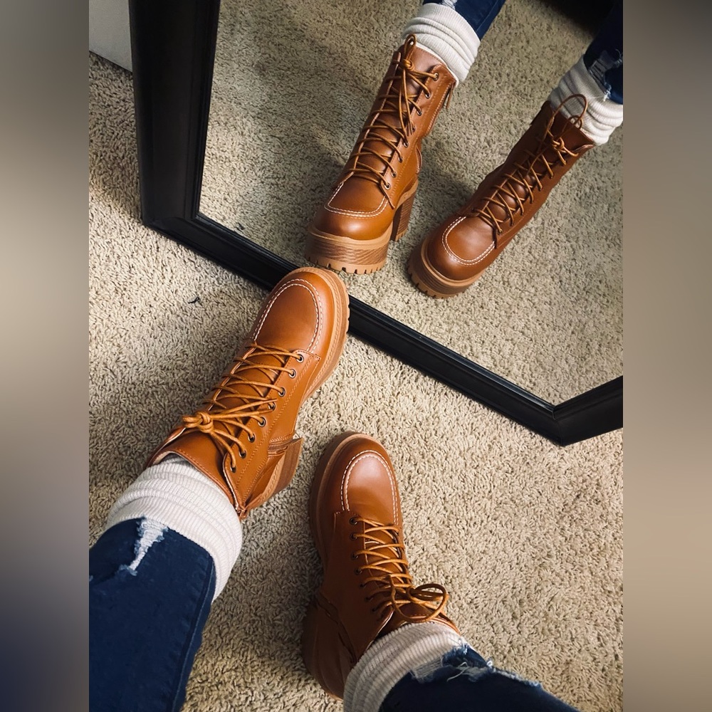 Ellie Boots - Tan